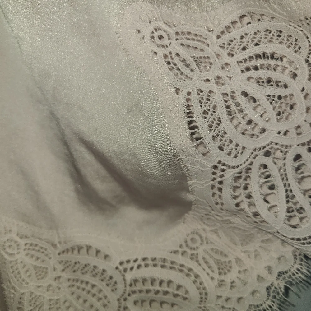 Victoria's Secret Cover-up/Robe - Picture 8 of 11